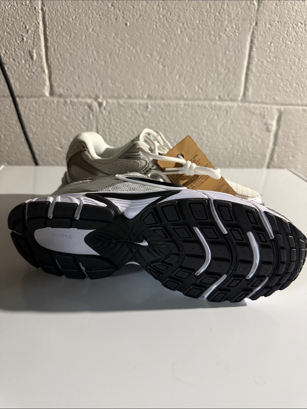 Nike v5 RNR - Picture 2 of 3